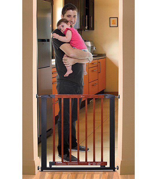 Dreambaby Savannah Wooden Metal Security Gate