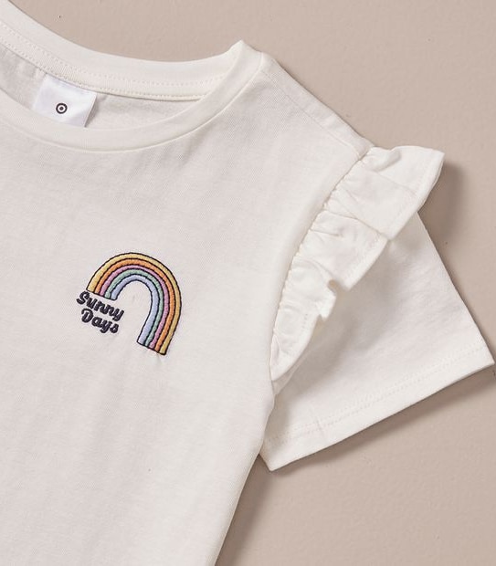 SE251624_03 SS EMBELISH TEE EMBROIDERED RANBOW CRM 5 of 5