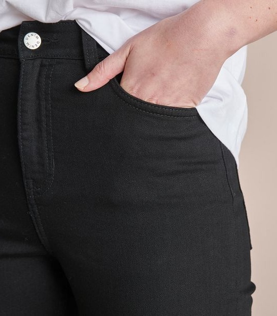 Amber Super High Rise Ankle Length Jeans 5 of 5