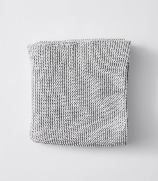 bub. Knitted Blanket