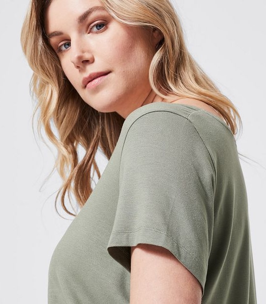 V-Neck T-Shirt 