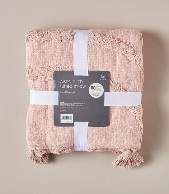 Aisha Arch Tufted Throw