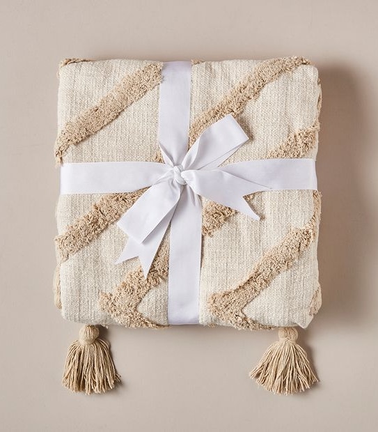 Orion Diamond Textured Throw