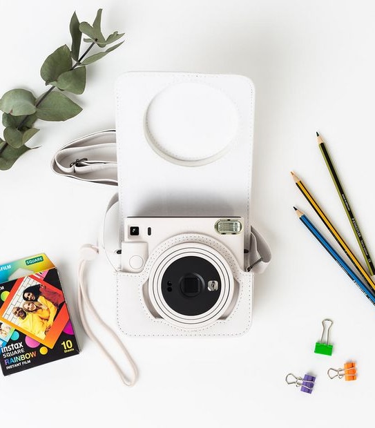 FujiFilm Instax Square SQ1 Camera Bundle - White