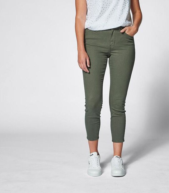 DENIM Sophie Skinny High Rise Crop Length Jeans 