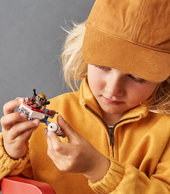 LEGO&reg; Star Wars&trade; Episode IX Resistance Y-wing&trade; Microfighter 75263