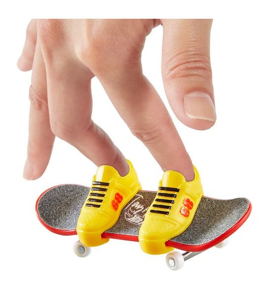 Hot Wheels Skate Collector Set - Assorted*