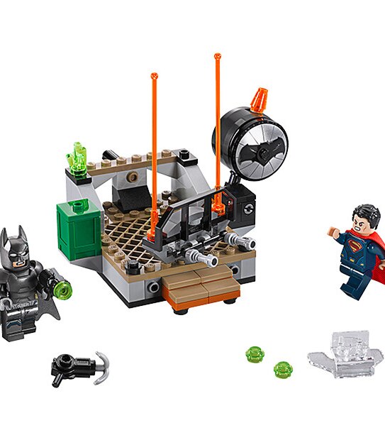 LEGO&reg; DC Comics Super Heroes Clash Of The Heroes 76044