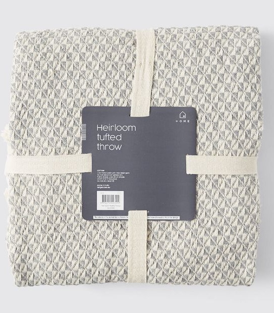 Heirloom Tufted Throw