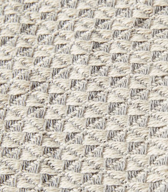 Heirloom Tufted Throw