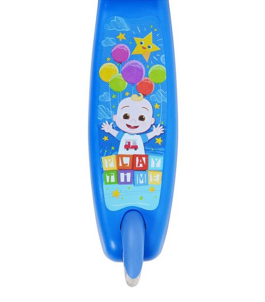 CoComelon Lean & Steer Scooter with LED Wheels