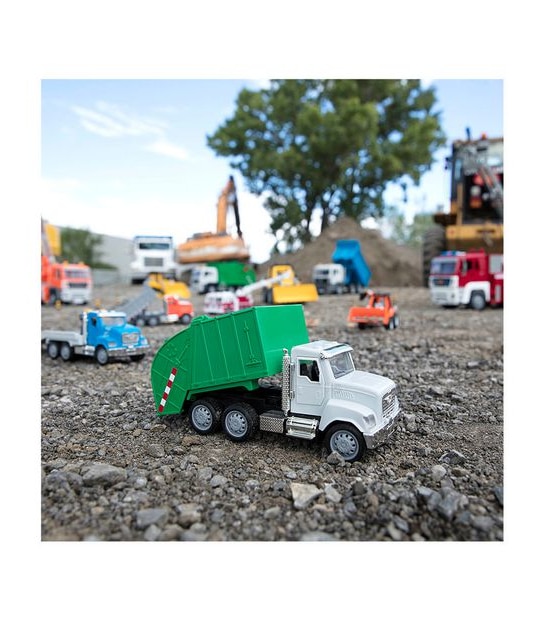 DRIVEN Micro Recycling Truck