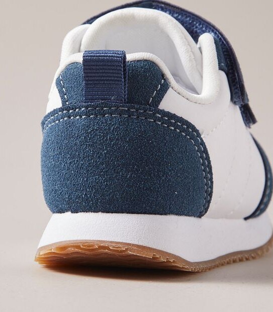 B FW WHT/NAVY DOUBLE STRAP RUNNER  SIZE 3-7
