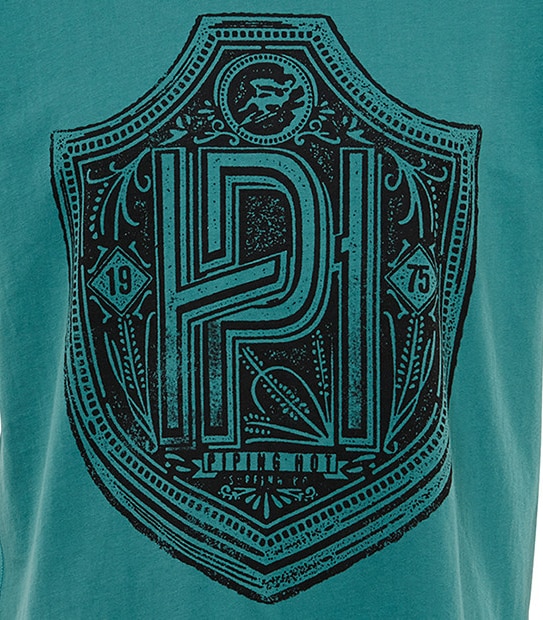 Men's Piping Hot Heart Shield Short Sleeve T-Shirt - Dark Green