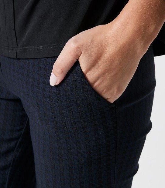 Preview Dog Tooth Skinny Ankle Length Bengaline Pants