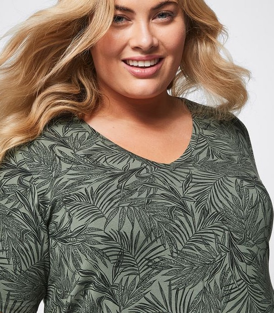 Belle Curve Printed T-Shirt Dress