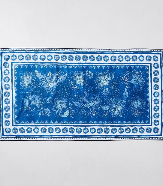 Sand-Free Tile Print Beach Towel