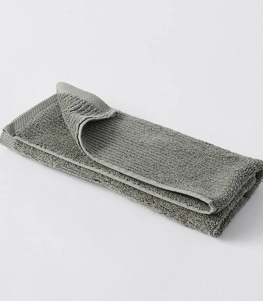 Classic Ribbed Hand Towel