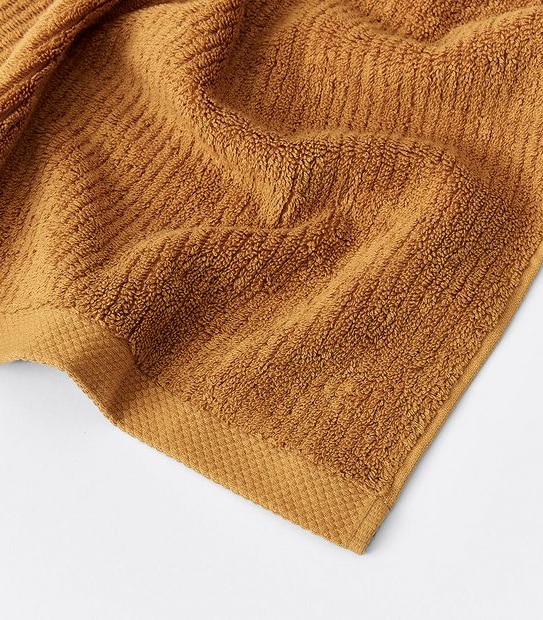 Classic Ribbed Bath Towel