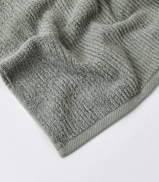 Classic Ribbed Hand Towel