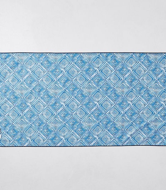 Sand-Free Tile Print Beach Towel