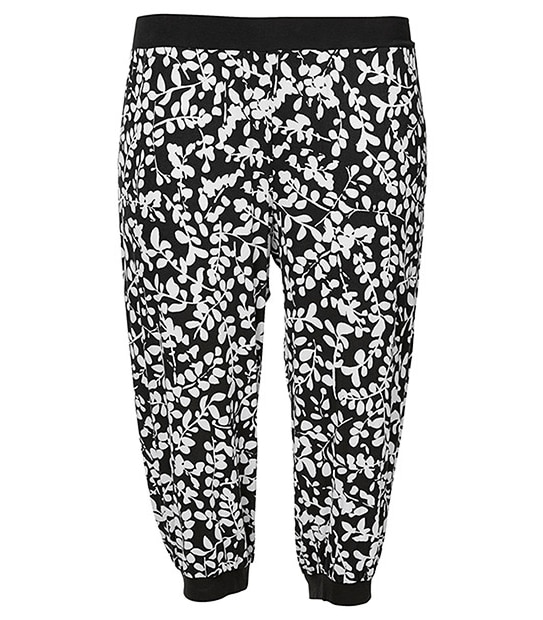 Belle Curve 3/4 Sleep Pants - Floral Black