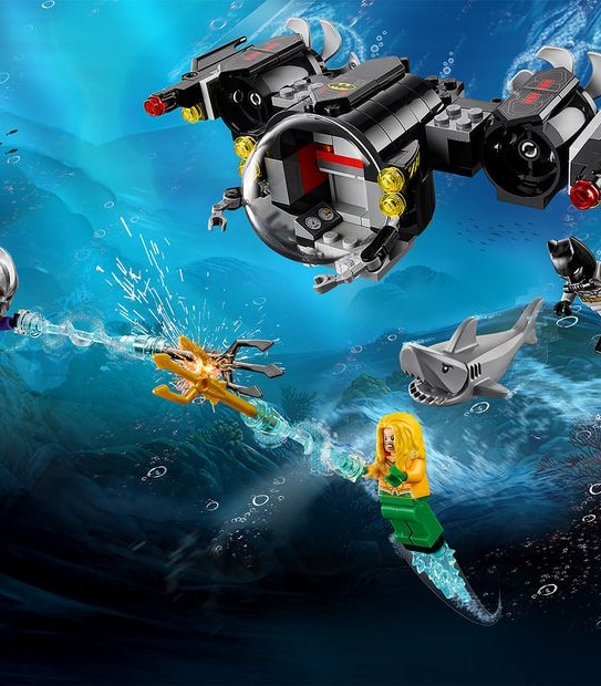 LEGO&reg; DC Comics Super Heroes Batman&trade; Batsub and the Underwater Clash 76116