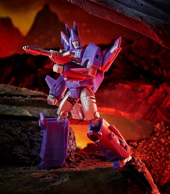 Transformers Generations - War for Cybertron Kingdom Voyager Class - 7" Action Figures Assorted