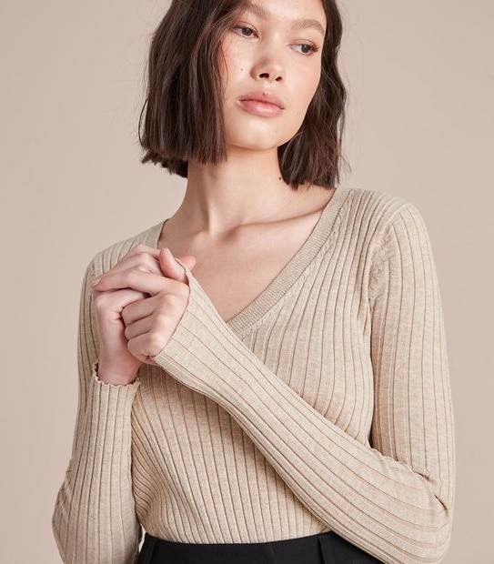 Preview V-Neck Rib Knit Top