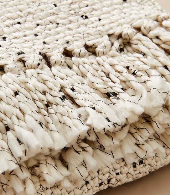Cilla Chunky Cable Throw