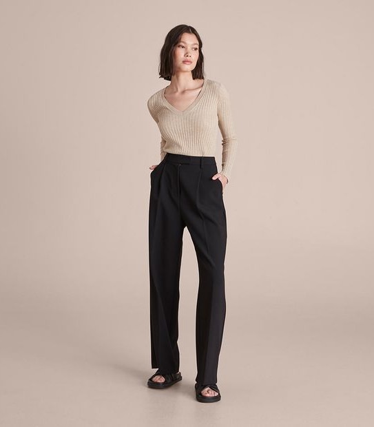 Preview V-Neck Rib Knit Top