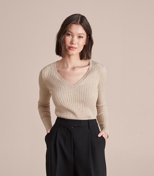 Preview V-Neck Rib Knit Top
