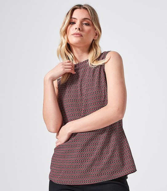 Preview Stand Collar Top - Diamond Geo Red