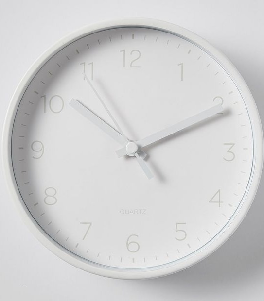 Small Round Table Clock - 16cm