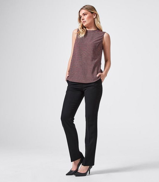 Preview Stand Collar Top - Diamond Geo Red