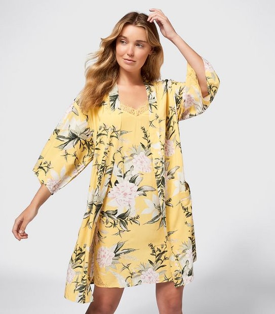 Floral Kimono with Lace Detail