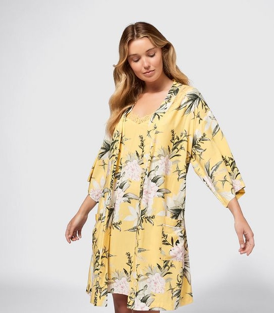Floral Kimono with Lace Detail