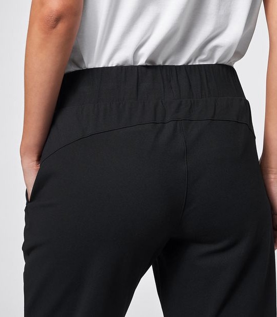 Active 7/8 Length Relaxed Travel Pants