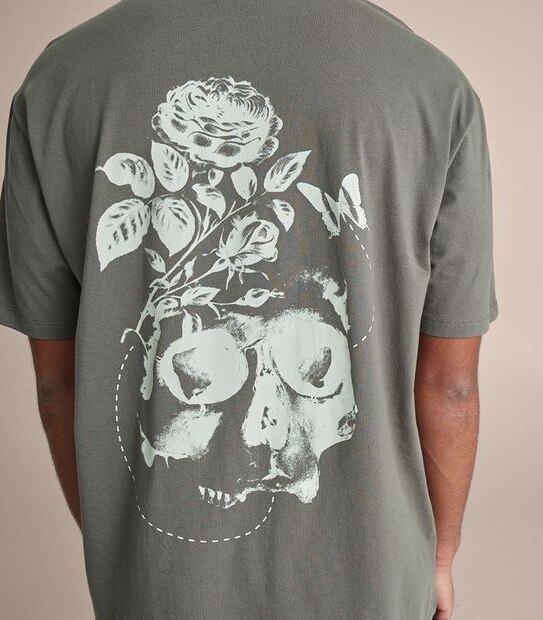 Commons Skulls and Roses T-Shirt
