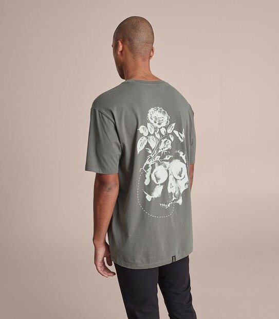 Commons Skulls and Roses T-Shirt