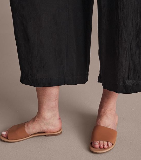 Crinkle Culotte Pants