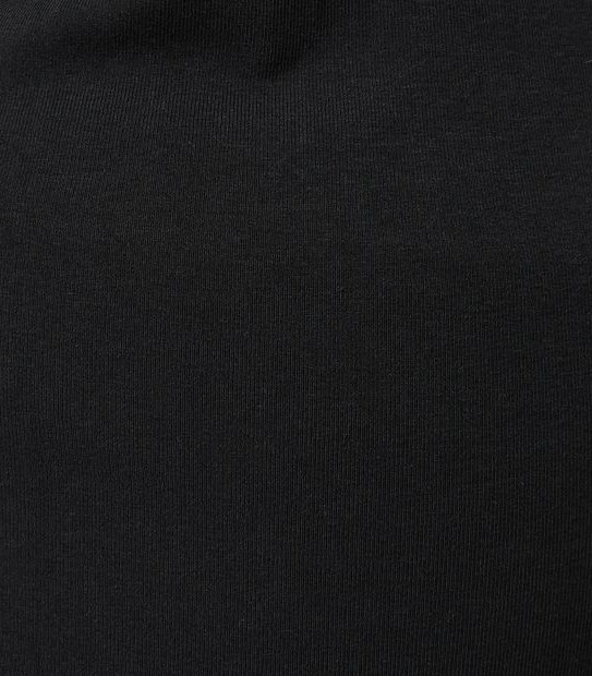 Belle Curve V-Neck Curved Hem Top