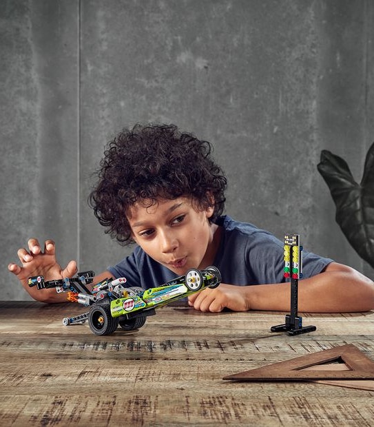 LEGO&reg; Technic Dragster 42103
