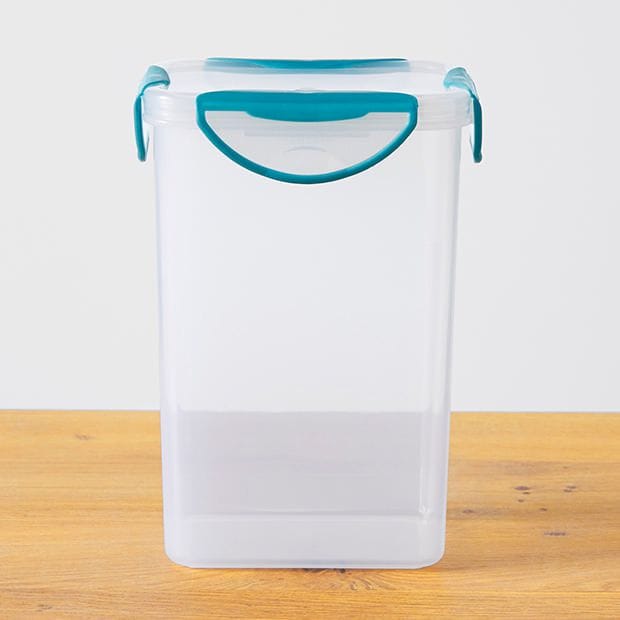 Clip Fresh 1.5L Plastic Food Container Clip Fresh 1.5L Plastic Food Container