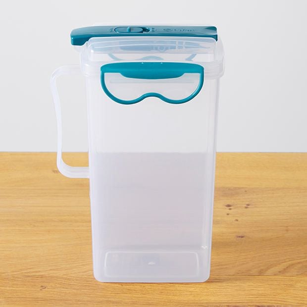 Clip Fresh 2L Plastic Jug Clip Fresh 2L Plastic Jug