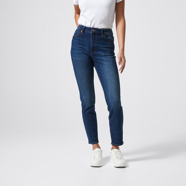 slim leg jeans
