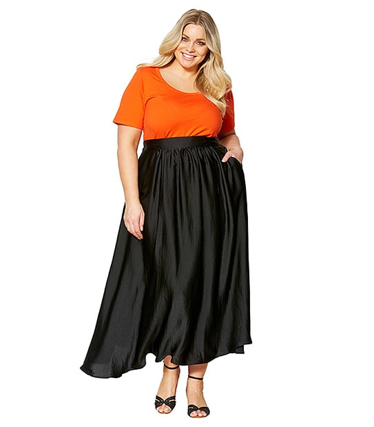 Belle Curve Maxi Skirt - Black