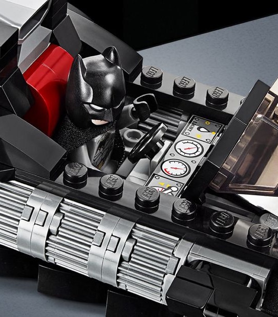  LEGO DC Batman Batmobile: Pursuit of The Joker 76119