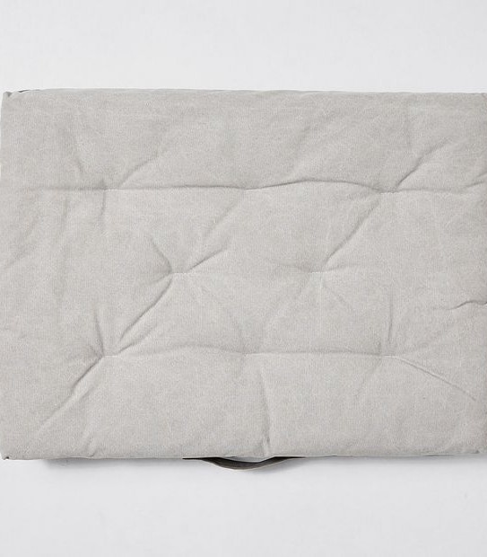 Patch & Socks Pacha Indoor Pet Bed - Medium