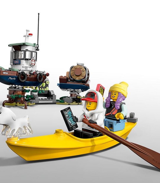 LEGO&reg; Hidden Side&trade; Wrecked Shrimp Boat 70419